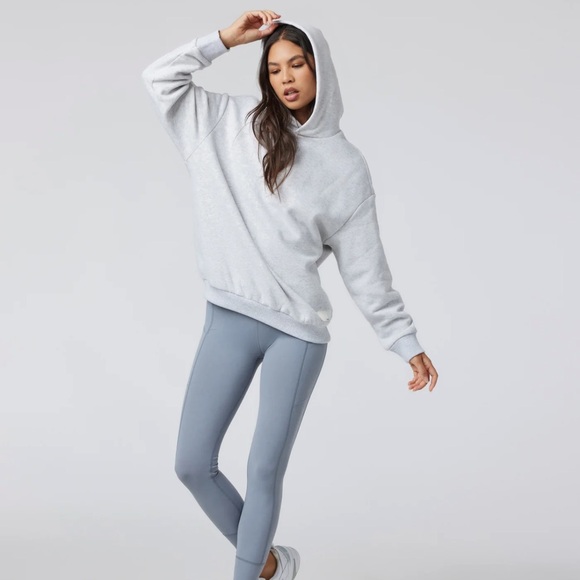 Vuori Light Restore Oversized Hoodie - Picture 2 of 8